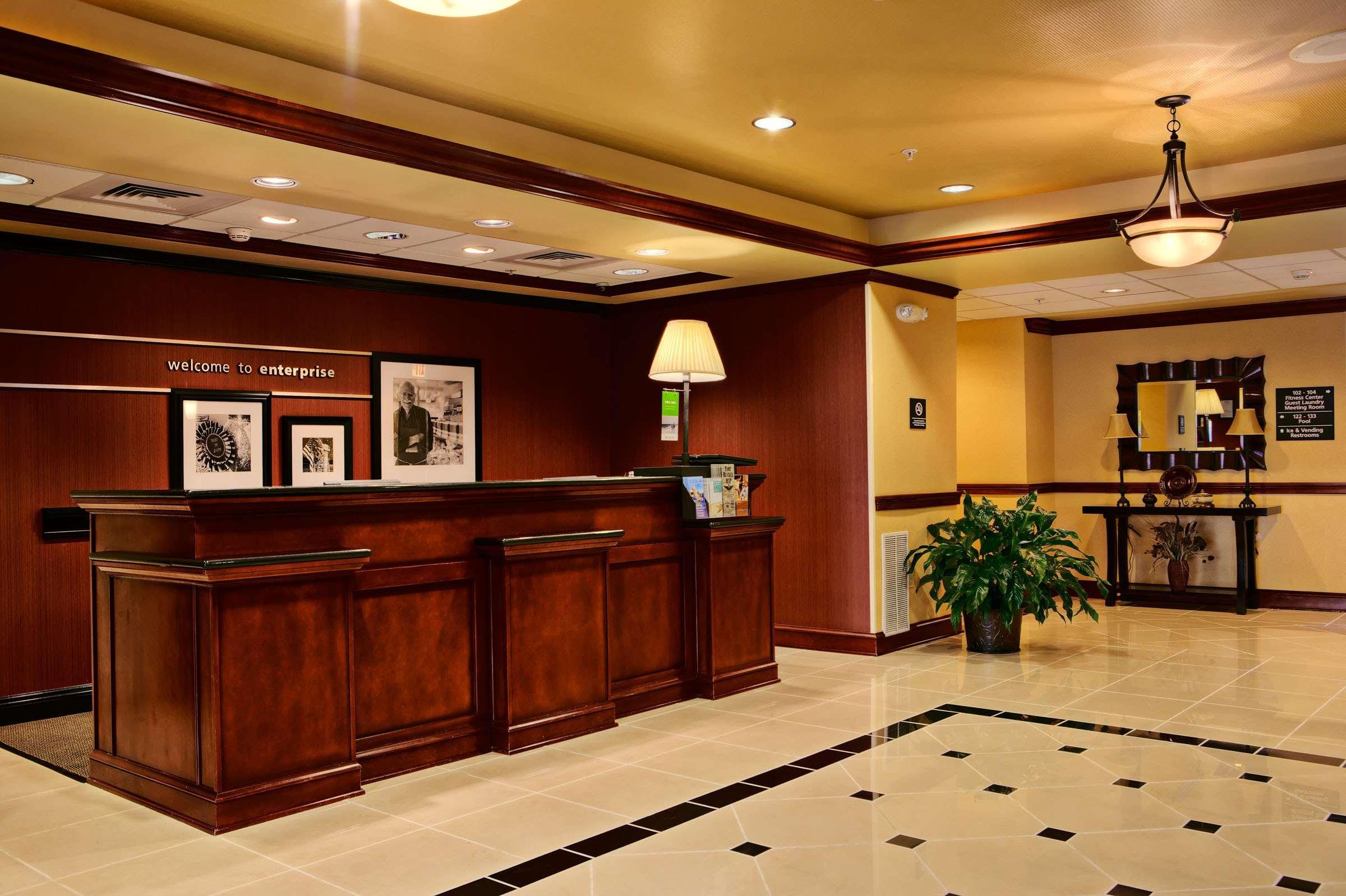 Hampton Inn Enterprise Exteriör bild