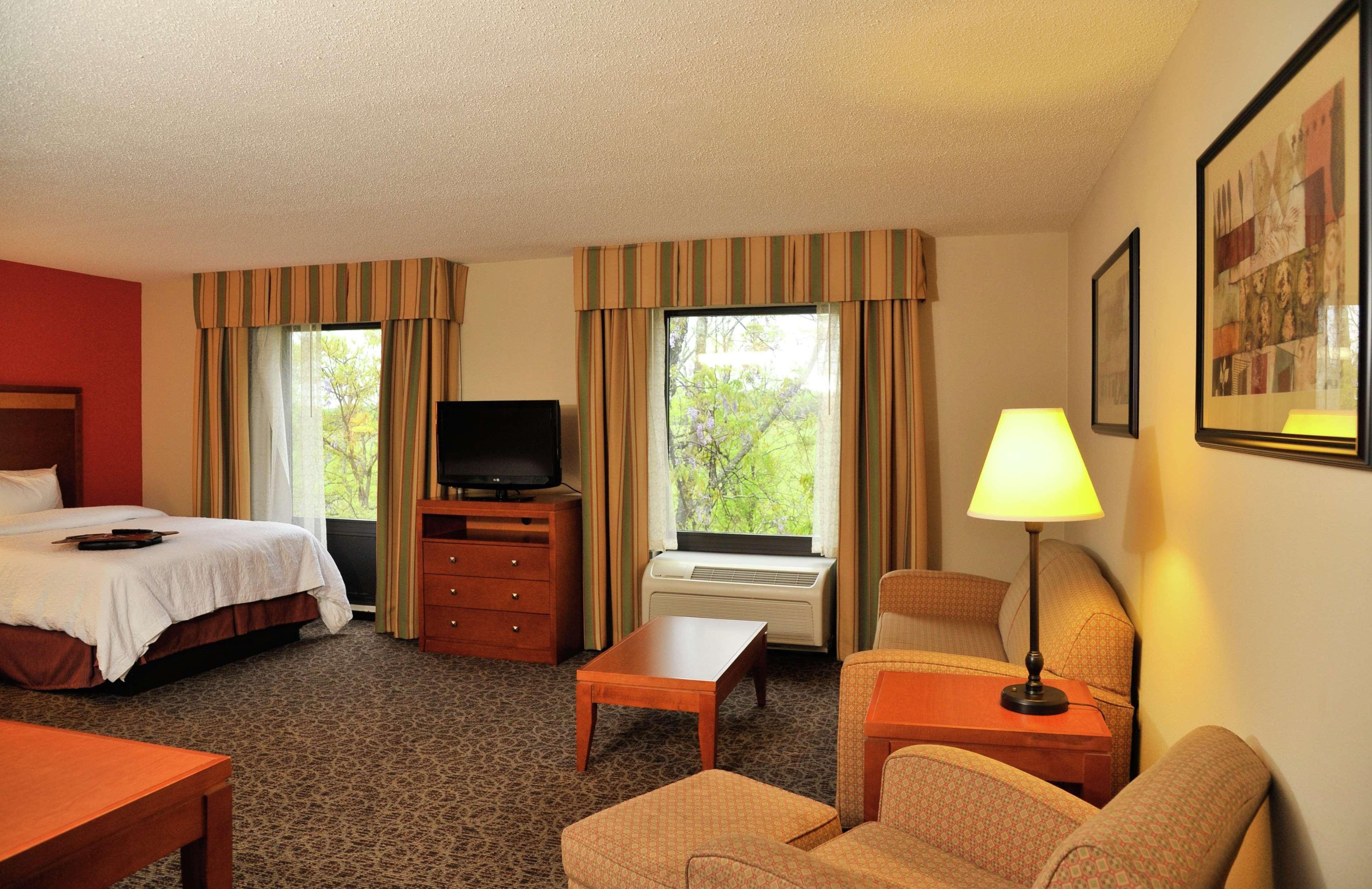 Hampton Inn Enterprise Exteriör bild