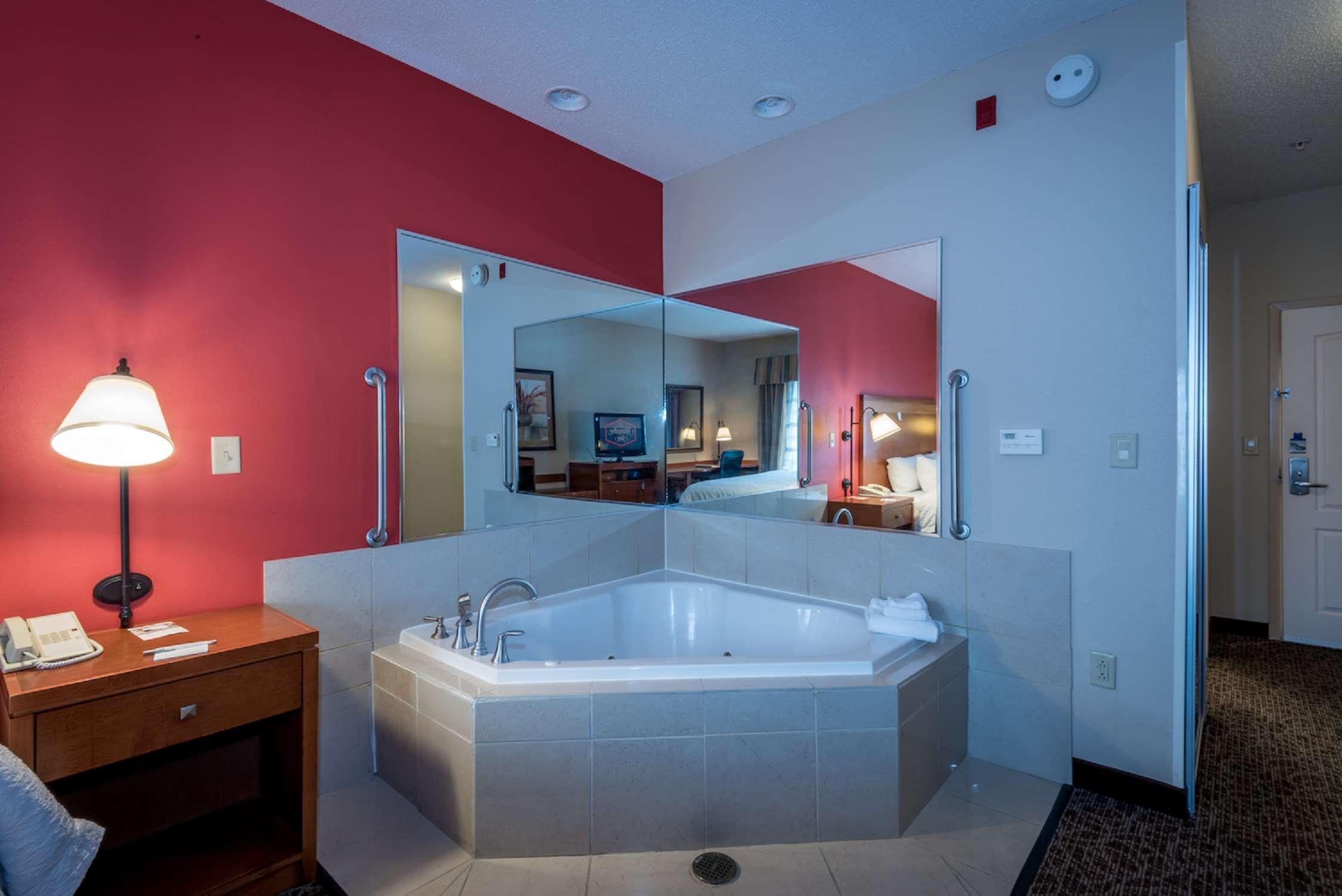 Hampton Inn Enterprise Exteriör bild